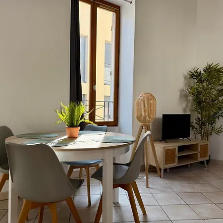 Le Duplex Des Arenes,idealement Situe Et Lumineux *